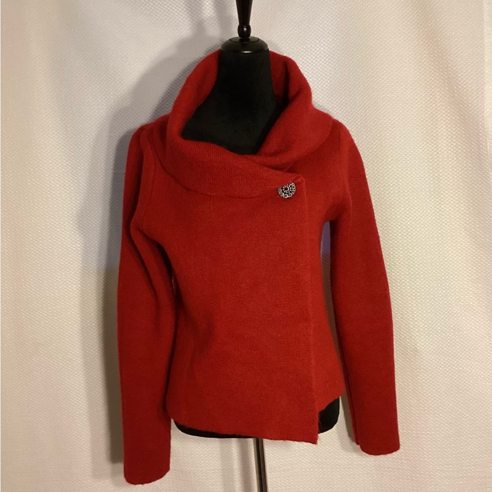 Adrienne Vittadini womens red sweater side button closure size M